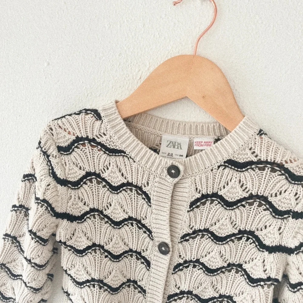 Zara Kids Beige and Black Patterned Sweater - Picture 5 of 6